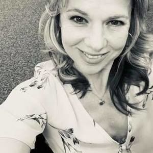 Meet your Posher, Pauline